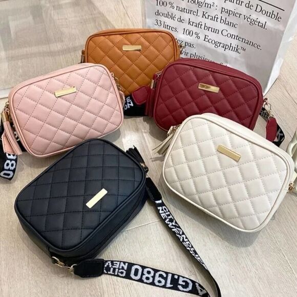 Streetwear Solid Color Lingge Square Zipper Crossbody Bags - Picture 6 of 11